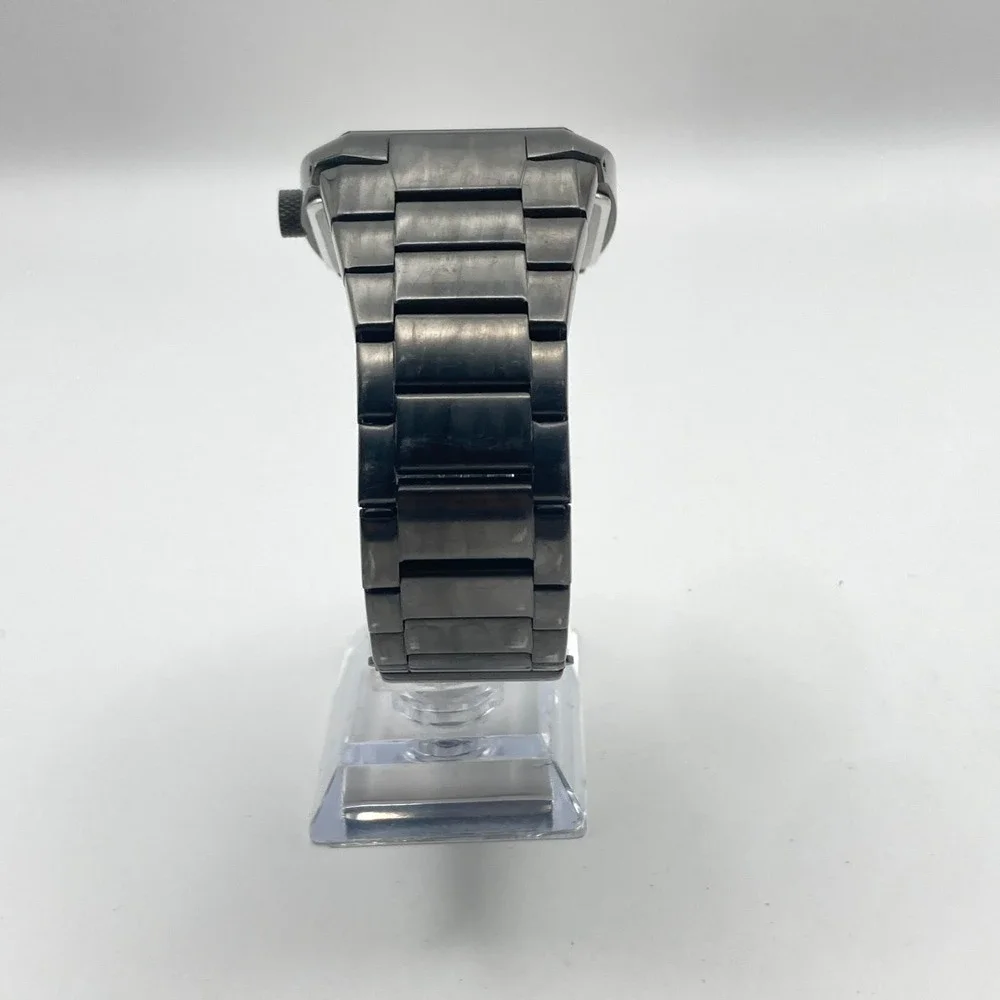 Armitron Mens Watch 39mm Gunmetal Grey Day Date Minimal 50M New Battery 7.75